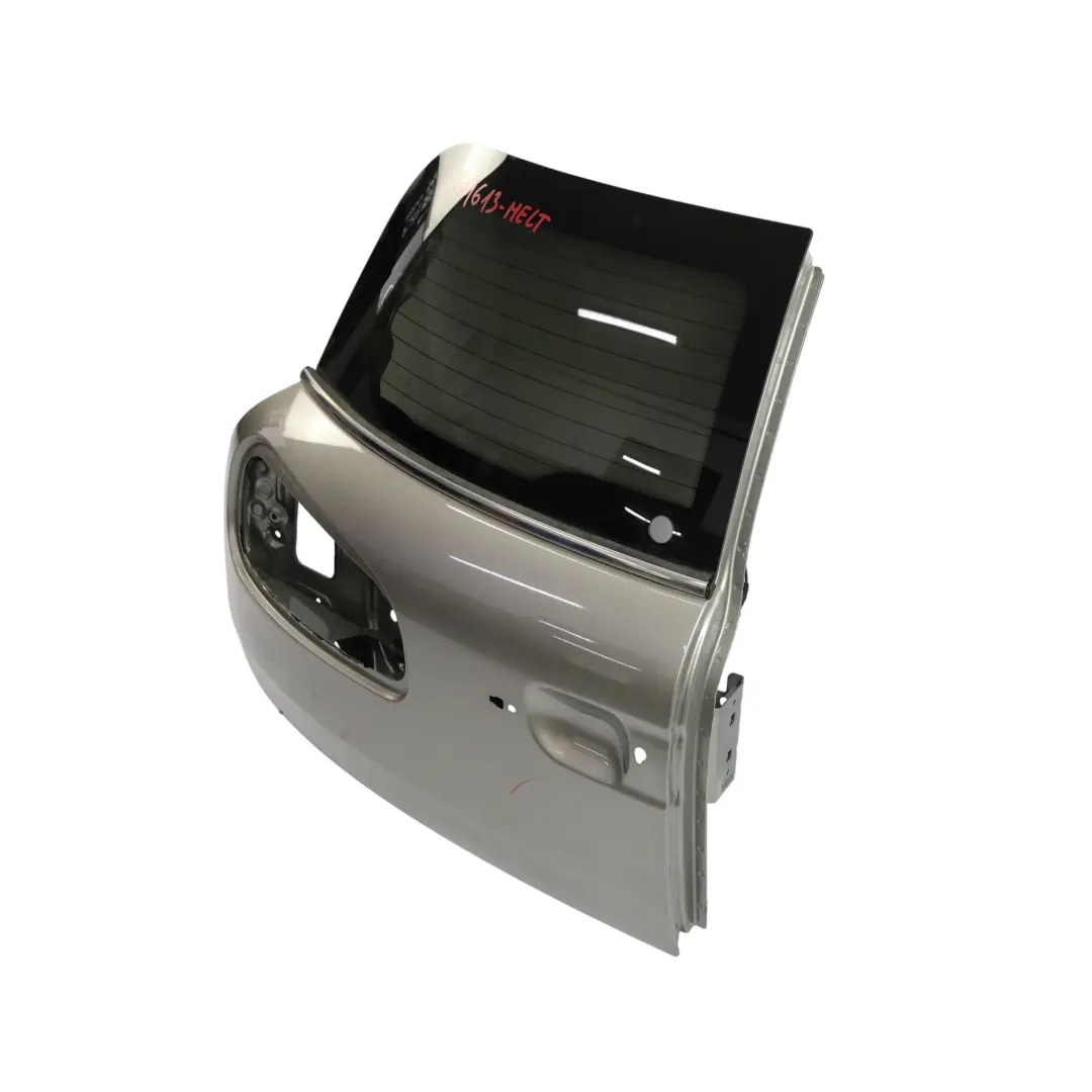 Porta Posteriore Sinistra Coperchio Melting Silver - C2K per Mini Clubman F54 con numero di parte 7411613 Mini Clubman F54 Porta Posteriore Sinistra Coperchio Melting Silver - C2K - SKU 7411613-MELT - Numero di parte 7411613