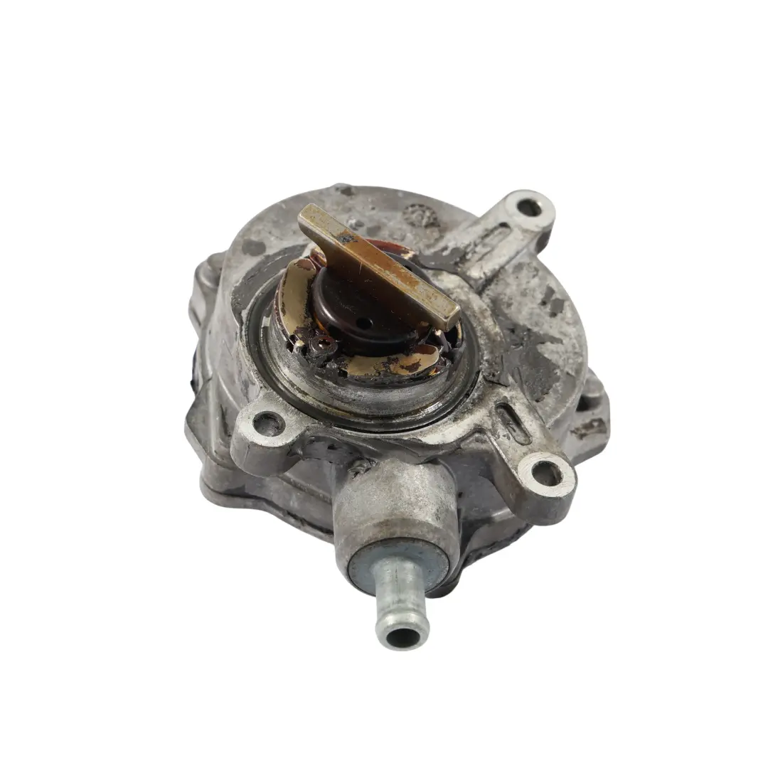 Vacuum Pump Petrol Engine N62 N62N to BMW X5 E53 E60 E61 E63 E65 with Part number 7635657 BMW X5 E53 E60 E61 E63 E65 Vacuum Pump Petrol Engine N62 N62N - SKU 7635657-1 - Part number 7635657