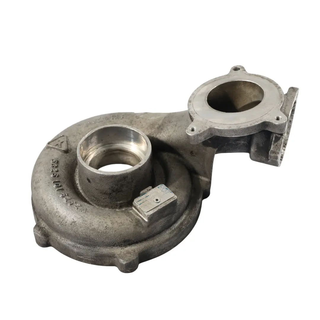 M57N Motor Diesel Turbo Parte Tapa Cargador Carcasa para BMW E60 E61 535D con número de pieza 7794572 BMW E60 E61 535D M57N Motor Diesel Turbo Parte Tapa Cargador Carcasa - SKU 7794572-2 - Número de pieza 7794572