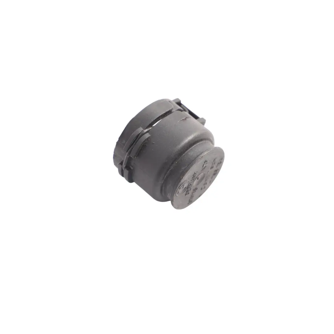 Refrigerante Brida Conector Manguera para BMW F07 F10 F20 F30 F33 G30 Motor con número de pieza 7799184 BMW F07 F10 F20 F30 F33 G30 Motor Refrigerante Brida Conector Manguera - SKU 7799184 - Número de pieza 7799184