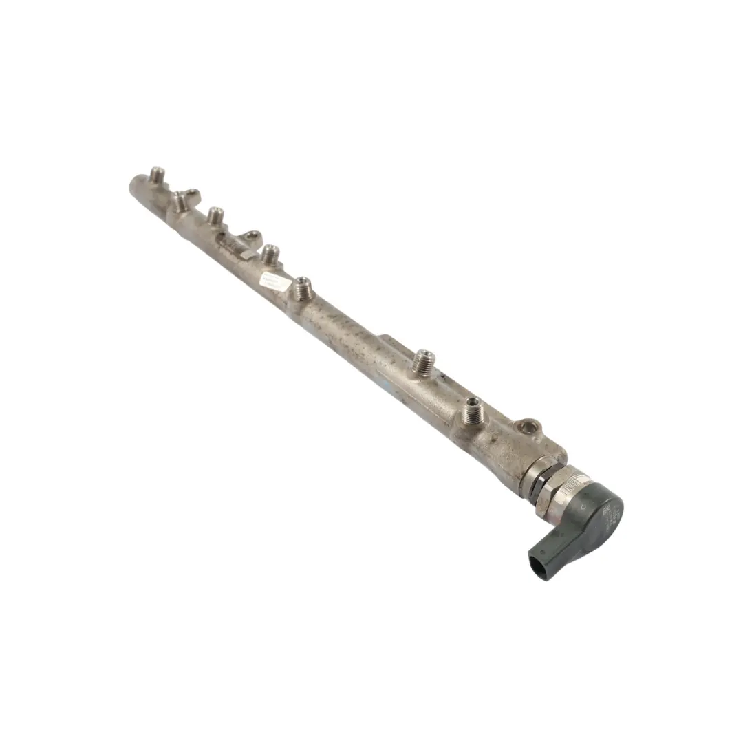 Rail de combustible BMW E60 E61 E90 E91 E83 E70 M57N2 de alta presión para con número de pieza 7805727 Rail de combustible BMW E60 E61 E90 E91 E83 E70 M57N2 de alta presión - SKU 7805727-2 - Número de pieza 7805727