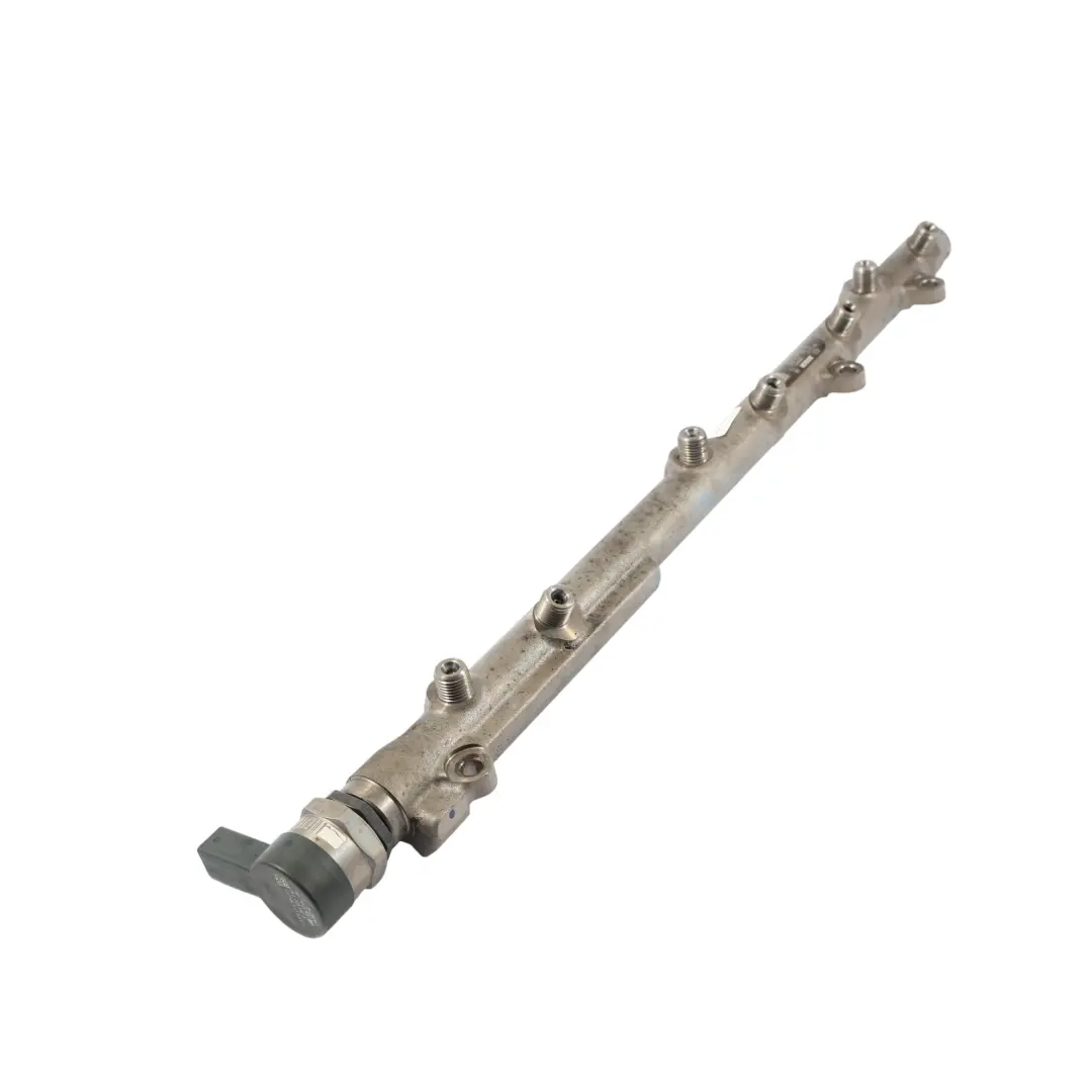  Rail de combustible BMW E60 E61 E90 E91 E83 E70 M57N2 de alta presión - SKU 7805727-2 - Número de pieza 7805727