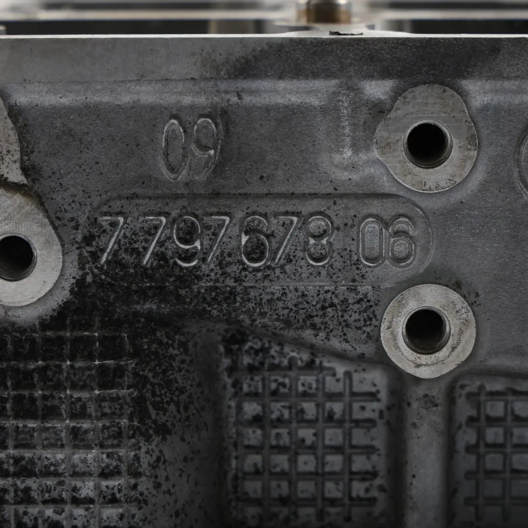 Carcasa Culata Motor N47 Diesel 7797676 para BMW E81 E87 LCI E90 E91 con número de pieza 7810196 BMW E81 E87 LCI E90 E91 Carcasa Culata Motor N47 Diesel 7797676 - SKU 7810196-1 - Número de pieza 7810196