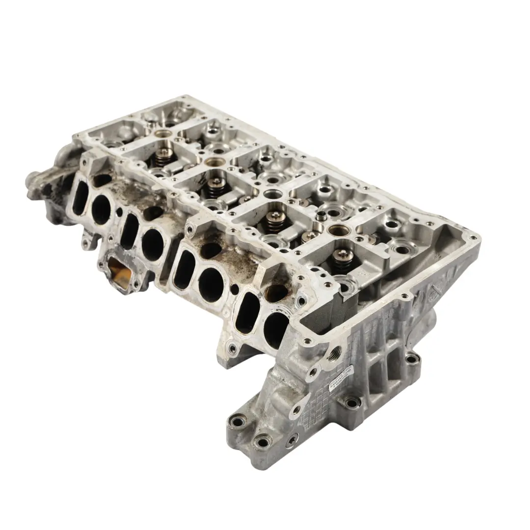 Głowica Silnika N47N Diesel 7810465 do BMW E90 LCI F10 F20 F30 o numerze 7810463 BMW E90 LCI F10 F20 F30 Głowica Silnika N47N Diesel 7810465 - SKU 7810463 - Numer Części 7810463