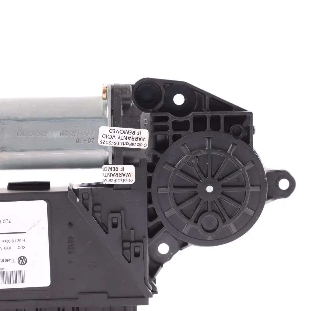 7L Window Lifter Regulator Motor Rear Left N/S to Volkswagen Touareg with Part number 7L0959703 Volkswagen Touareg 7L Window Lifter Regulator Motor Rear Left N/S - SKU 7L0959703 - Part number 7L0959703