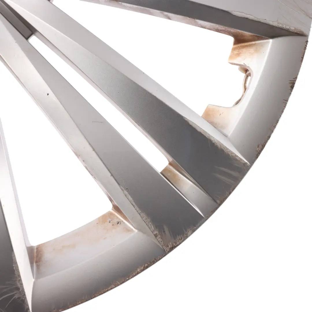 VW Volkswagen Sharan 7N Centre Wheel Trim Hub Cap Cover Silver - SKU 7N0601147A - Part number 7N0601147A