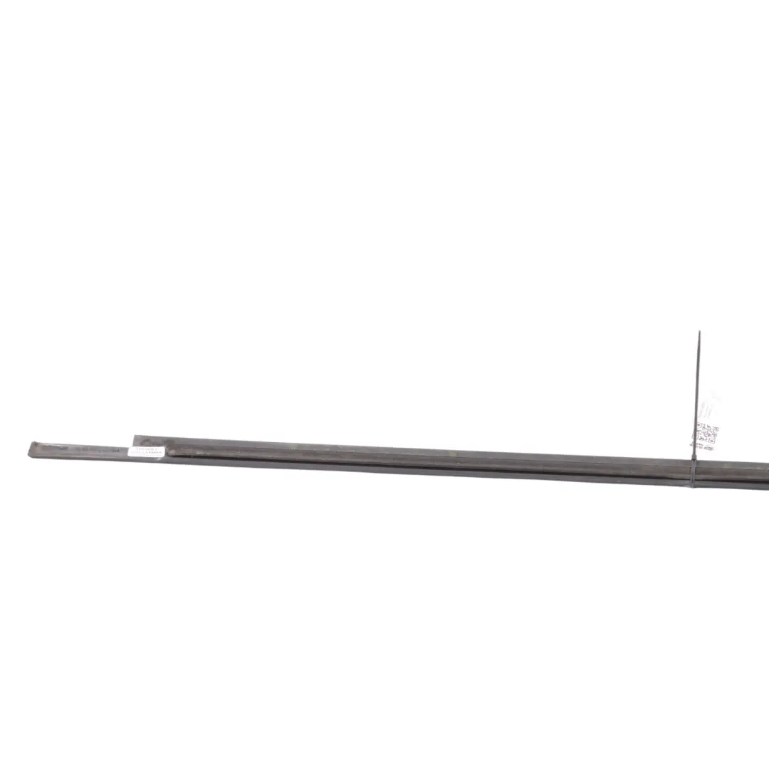 VW Volkswagen Sharan 7N Front Door Outer Weatherstrip Seal Right O/S - SKU 7N0837478D - Part number 7N0837478D