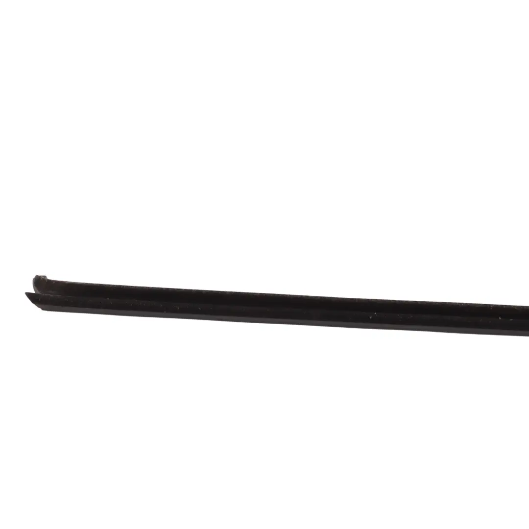 7N Guarnizione Porta Scorrevole Interna Sinistra per Volkswagen Sharan con numero di parte 7N0843695A Volkswagen Sharan 7N Guarnizione Porta Scorrevole Interna Sinistra - SKU 7N0843695A - Numero di parte 7N0843695A