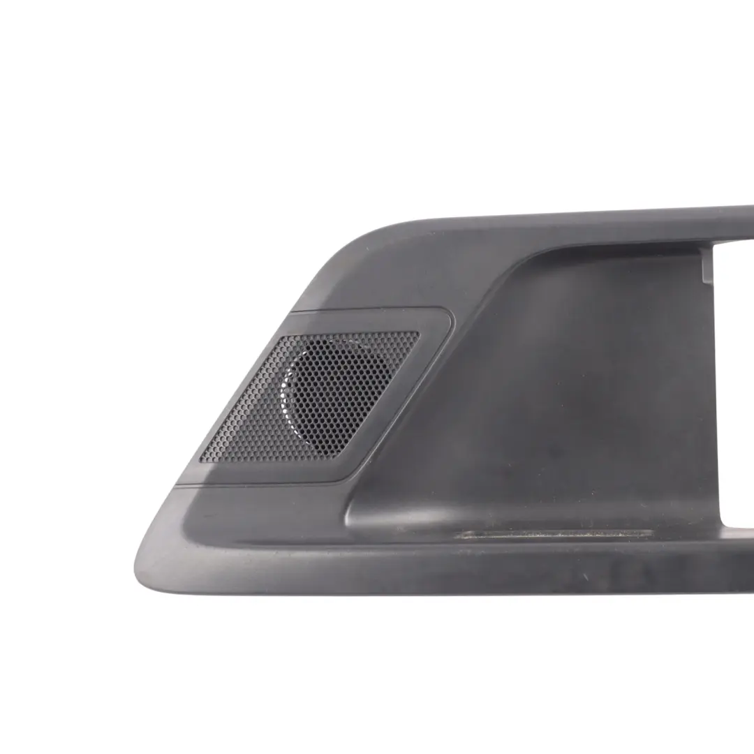 7N Listwa Uchwytu Drzwi Tylna Lewa do Volkswagen VW Sharan o numerze 7N0868035D Volkswagen VW Sharan 7N Listwa Uchwytu Drzwi Tylna Lewa - SKU 7N0868035D - Numer Części 7N0868035D