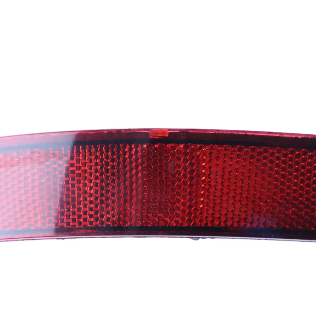 7N Hintere Stoßstange Licht Reflektor Unten Rechts für Volkswagen Sharan mit Teilenummer 7N0945106B Volkswagen Sharan 7N Hintere Stoßstange Licht Reflektor Unten Rechts - SKU 7N0945106B - Teilenummer 7N0945106B