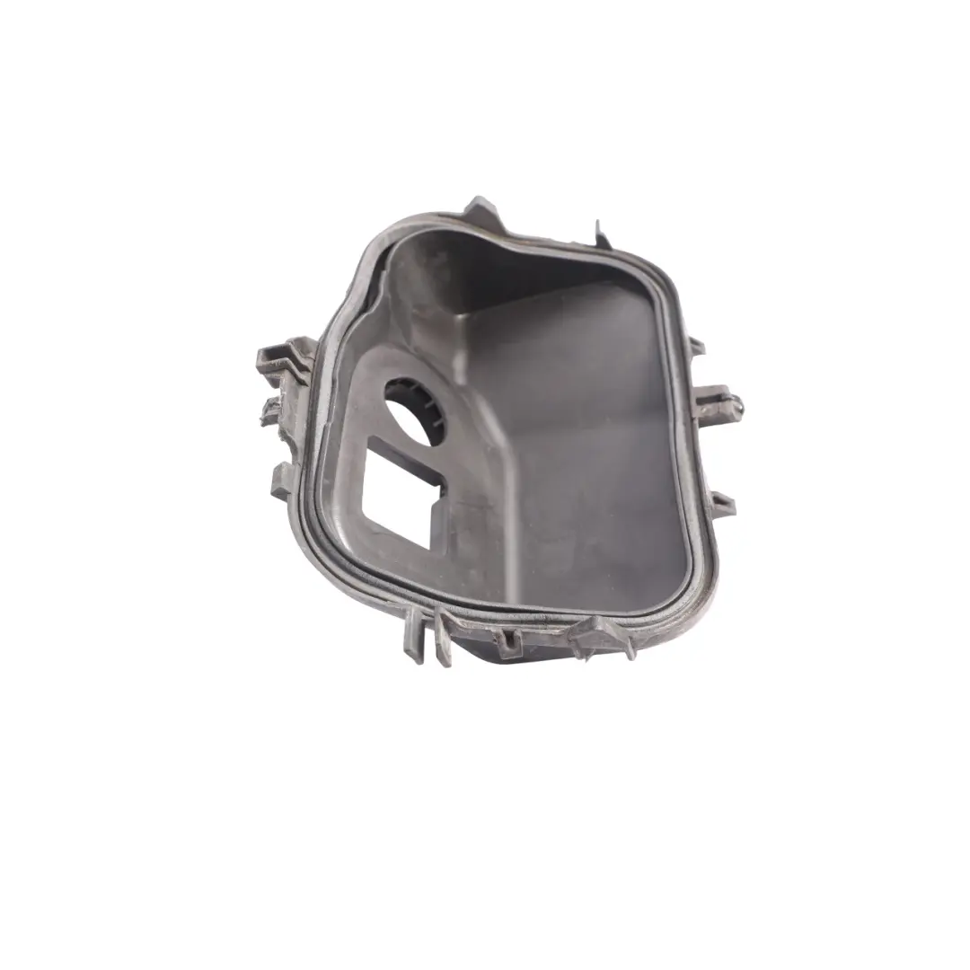 7N Rear Outer Tail Light Lamp Dust Cover Right O/S to Volkswagen Sharan with Part number 7N5945232 Volkswagen Sharan 7N Rear Outer Tail Light Lamp Dust Cover Right O/S - SKU 7N5945232 - Part number 7N5945232