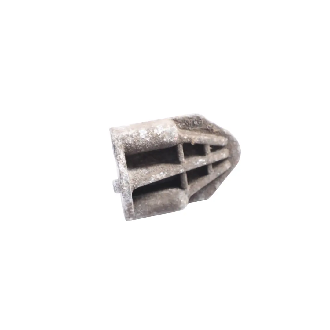 Porsche Cayenne 92A Soporte Del Radiador Soporte Inferior Izquierdo - SKU 7P0121079 - Número de pieza 7P0121079