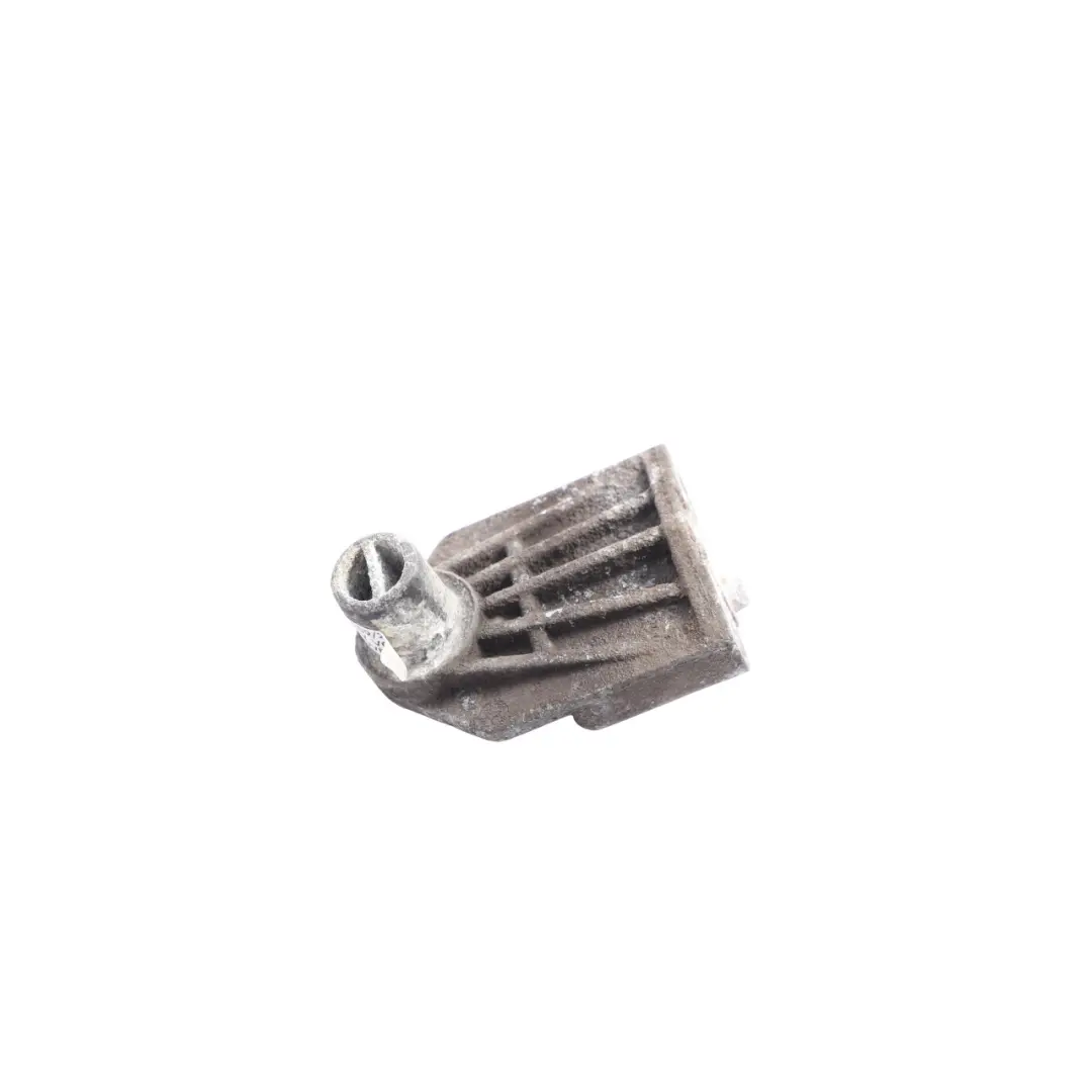 Porsche Cayenne 92A Supporto Staffa Radiatore Supporto Inferiore - SKU 7P0121079 - Numero di parte 7P0121079