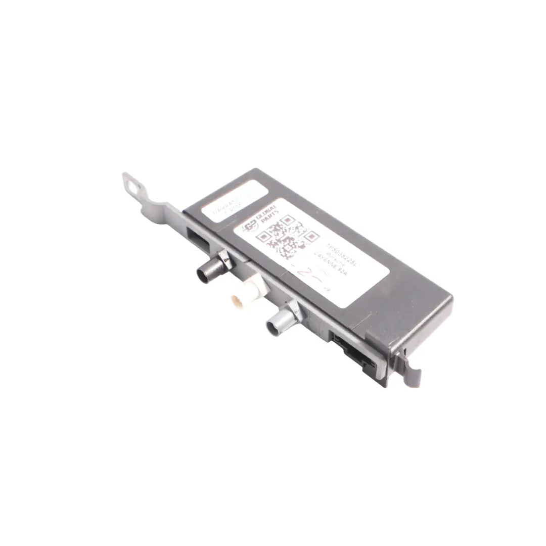 Module Amplificateur Antenne Arrière Droit pour Porsche Cayenne 92A à propos du numéro de pièce 7P5035225L Porsche Cayenne 92A Module Amplificateur Antenne Arrière Droit - SKU 7P5035225L - Numéro de pièce 7P5035225L