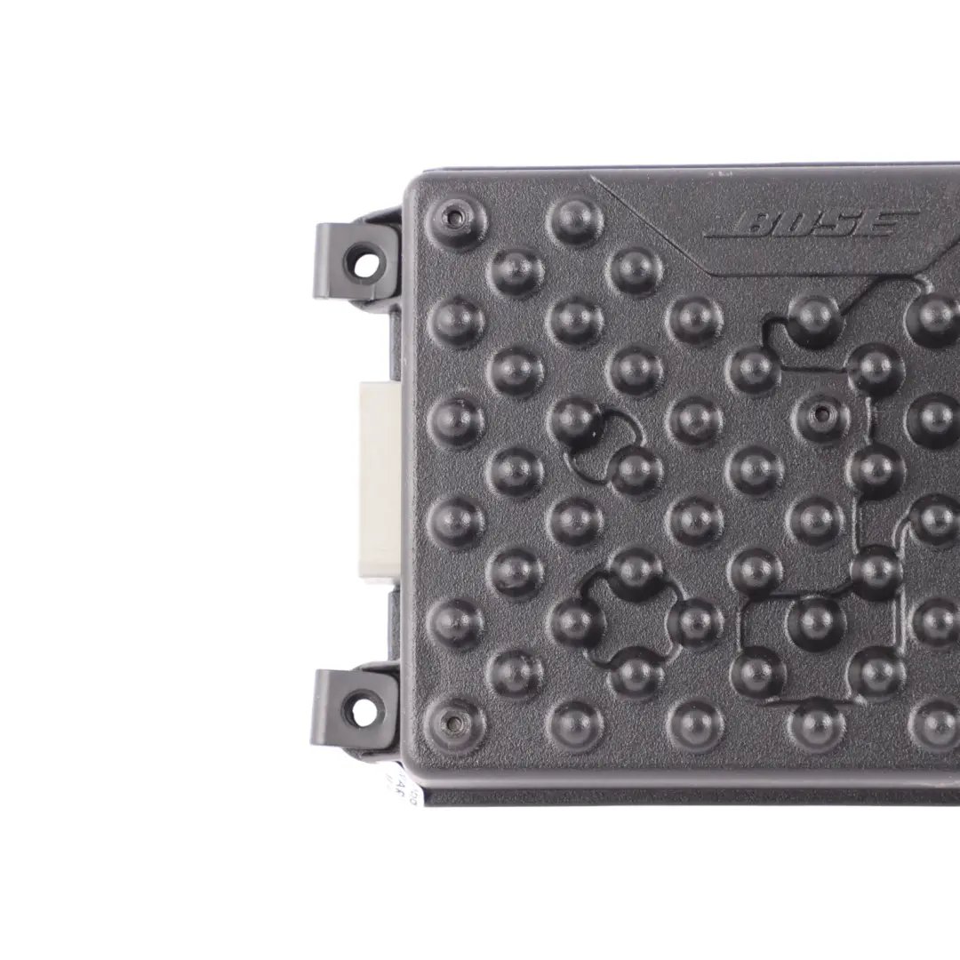 Sound Audio Verstärker Bose AMP 7P5035481D für Porsche Cayenne 92A mit Teilenummer 7P5035481D-2 Porsche Cayenne 92A Sound Audio Verstärker Bose AMP 7P5035481D - SKU 7P5035481D-2 - Teilenummer 7P5035481D-2