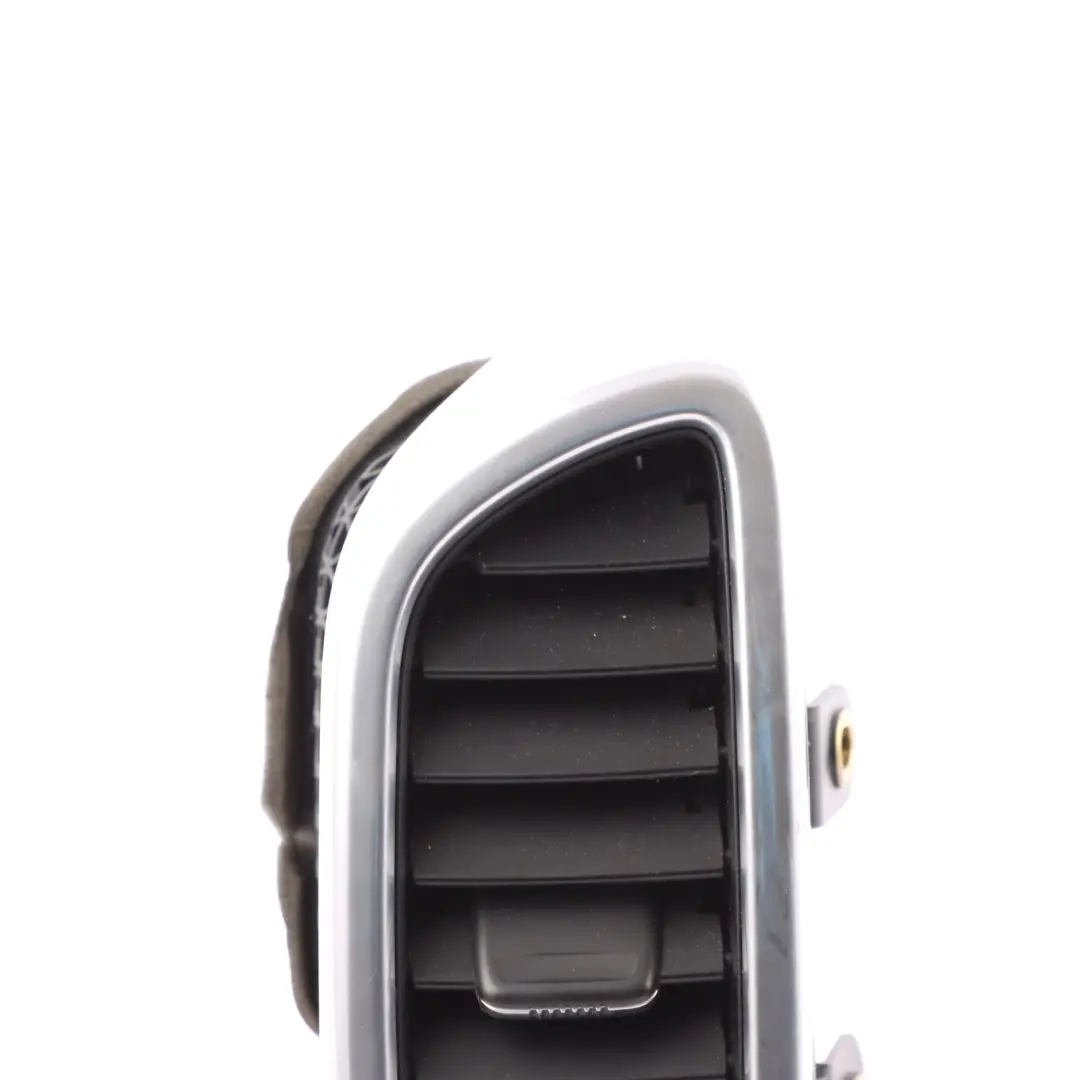 Rejilla Ventilación Salpicadero Izquierda 7P5819704A para Porsche Cayenne 92A con número de pieza 95855270401 Porsche Cayenne 92A Rejilla Ventilación Salpicadero Izquierda 7P5819704A - SKU 95855270401 - Número de pieza 95855270401