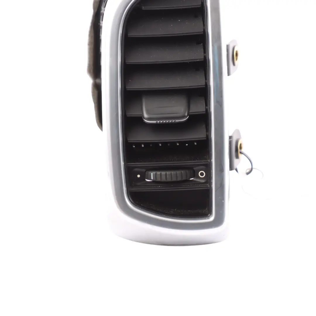 Armaturenbrett Air Vent Grille Trim Rechts 7P5819704A für Porsche Cayenne 92A mit Teilenummer 95855270401 Porsche Cayenne 92A Armaturenbrett Air Vent Grille Trim Rechts 7P5819704A - SKU 95855270401 - Teilenummer 95855270401