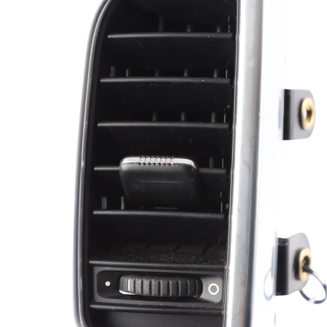 Armaturenbrett Luftdüse Gitter Blende Links 7P5819704A für Porsche Cayenne 92A mit Teilenummer 95855270401 Porsche Cayenne 92A Armaturenbrett Luftdüse Gitter Blende Links 7P5819704A - SKU 95855270401 - Teilenummer 95855270401