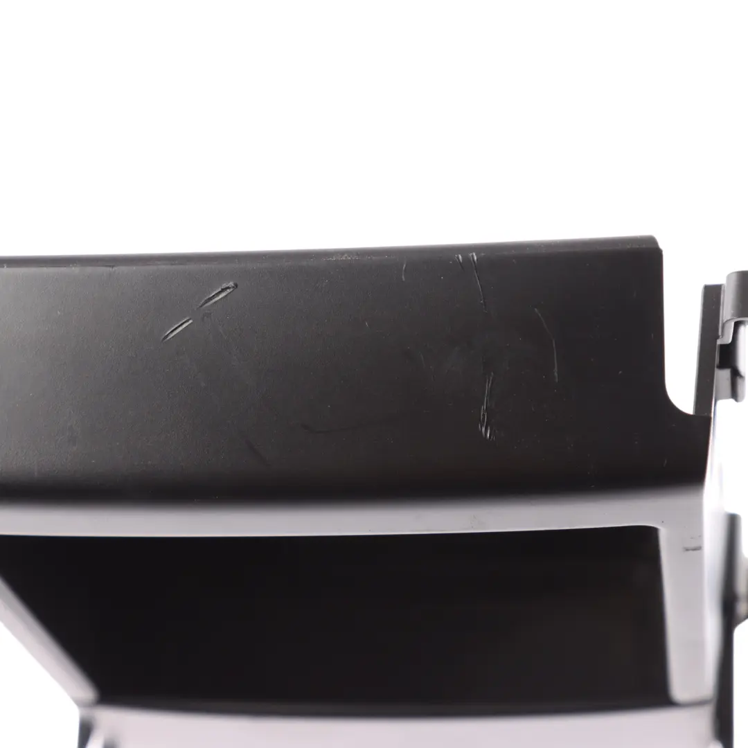 Hintere Mittelkonsole Ablagefach Trim für Porsche Cayenne 92A mit Teilenummer 7P5864131L Porsche Cayenne 92A Hintere Mittelkonsole Ablagefach Trim - SKU 95855313100 - Teilenummer 7P5864131L