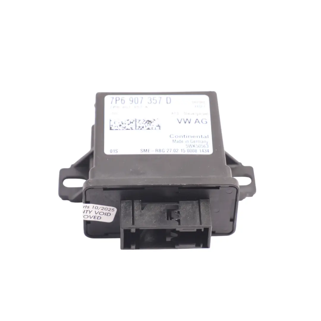 ECU Moduł Sterownik Świateł Reflektorów 7P6907357D do Volkswagen Golf Mk7 o numerze 7P6907357B Volkswagen Golf Mk7 ECU Moduł Sterownik Świateł Reflektorów 7P6907357D - SKU 7P6907357B - Numer Części 7P6907357B