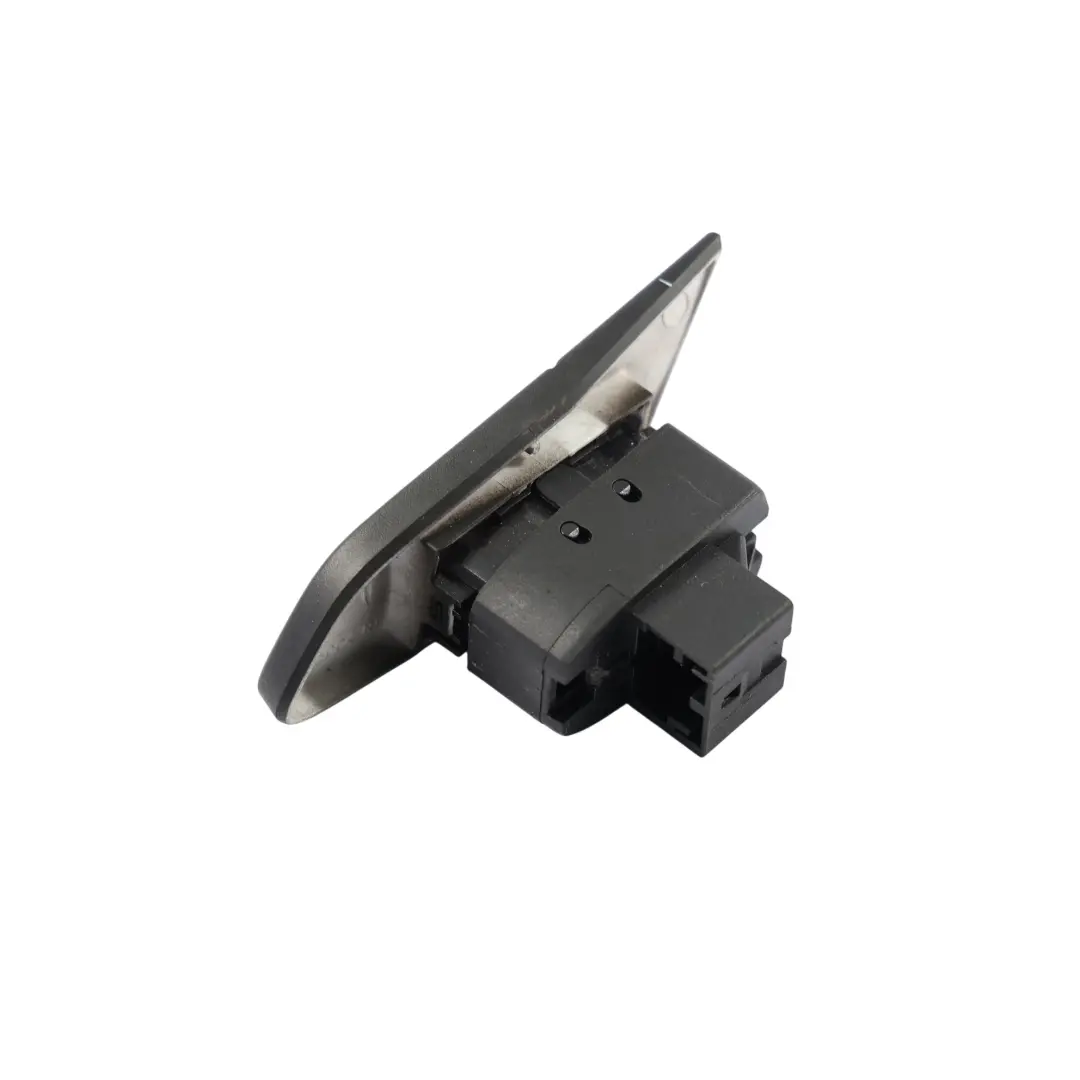 Interruttore Blocco Porta Centrale Destra per Porsche Cayenne 92A con numero di parte 7PP962107E Porsche Cayenne 92A Interruttore Blocco Porta Centrale Destra - SKU 7PP962107E - Numero di parte 7PP962107E