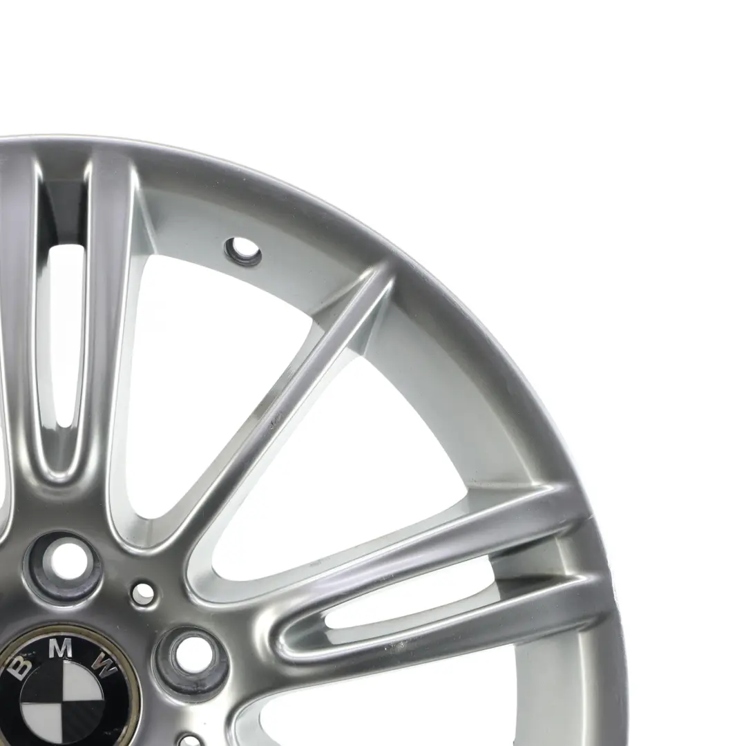 Vorne Alu Felge Alufelge 18" 8J M Spinnen Speiche 193 für BMW E90 E91 E92 E93 mit Teilenummer 8036933 BMW E90 E91 E92 E93 Vorne Alu Felge Alufelge 18" 8J M Spinnen Speiche 193 - SKU 8036933-1 - Teilenummer 8036933
