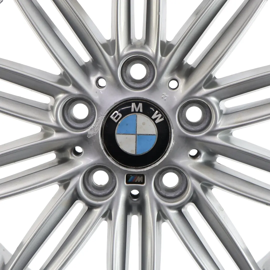 Felga Aluminiowa Srebrna 17" 7J ET:47 do BMW E81 E87 o numerze 8036937 BMW E81 E87 Felga Aluminiowa Srebrna 17" 7J ET:47 - SKU 8036937-6 - Numer Części 8036937