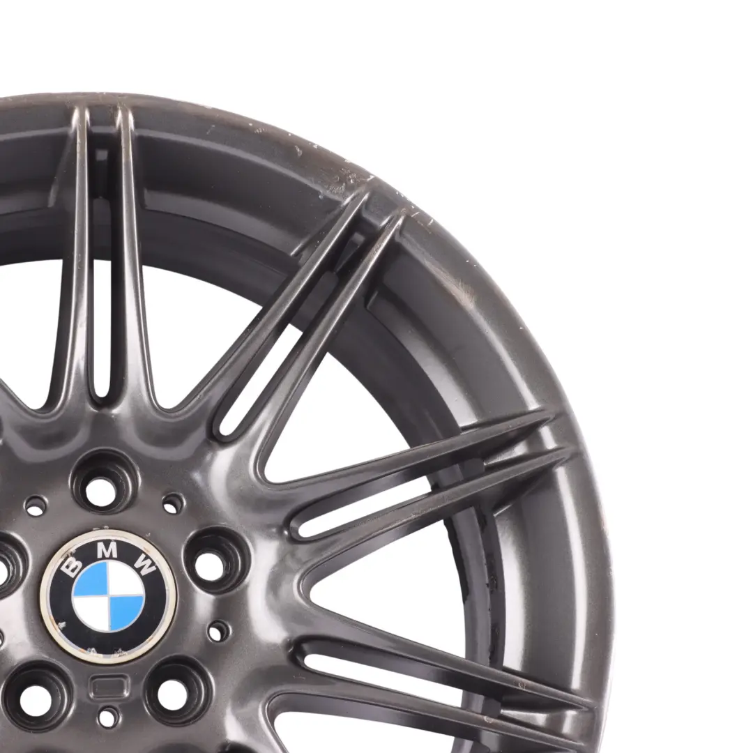 Grau Vorderrad Felge 19" M Doppelspeiche 225 8J ET:37 für BMW E90 E91 E92 mit Teilenummer 8037141 BMW E90 E91 E92 Grau Vorderrad Felge 19" M Doppelspeiche 225 8J ET:37 - SKU 8037141-9 - Teilenummer 8037141