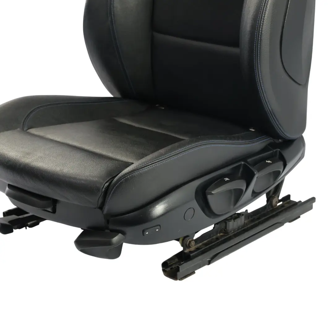 Beheizter Vordersitz Links Leder Boston Schwarz Blau für BMW E88 Cabrio M Sport mit Teilenummer 8053969 BMW E88 Cabrio M Sport Beheizter Vordersitz Links Leder Boston Schwarz Blau - SKU 8053969-1 - Teilenummer 8053969