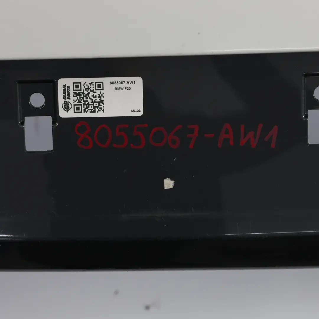 Zderzak Tył M-Pakiet Alpinweiss 3 Biały - 300 do BMW F20 F21 o numerze 8055067 BMW F20 F21 Zderzak Tył M-Pakiet Alpinweiss 3 Biały - 300 - SKU 8055067-AW1 - Numer Części 8055067