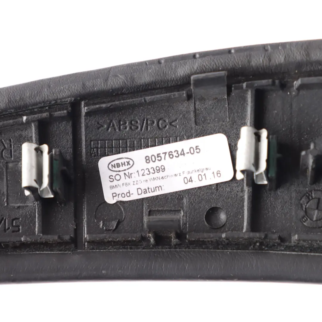 Tür Verkleidung Innengriff Leder Schwarz Rechts für BMW F80 M3 F82 M4 mit Teilenummer 8057634 BMW F80 M3 F82 M4 Tür Verkleidung Innengriff Leder Schwarz Rechts - SKU 8057634-1 - Teilenummer 8057634