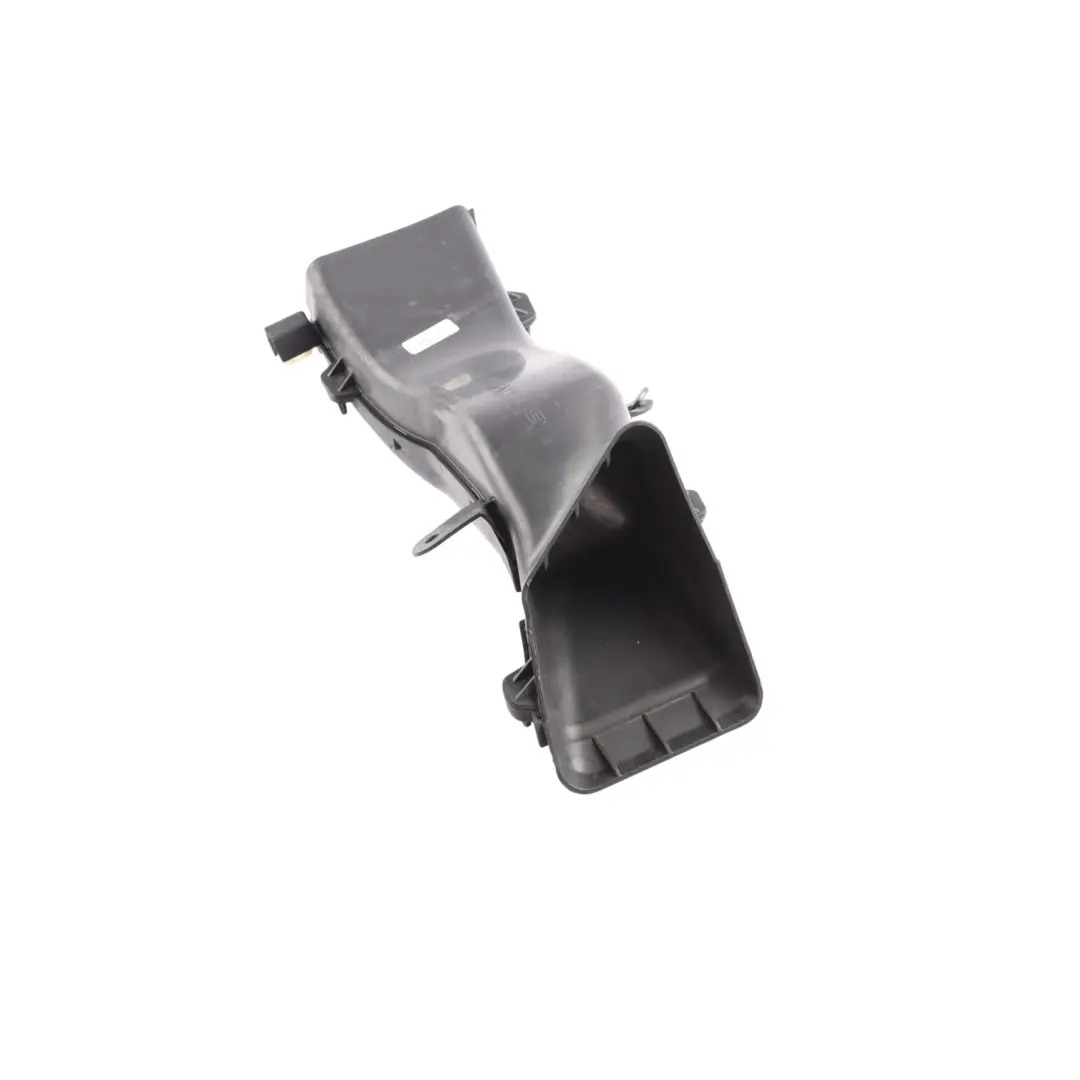 Kanał Dolotowy Powietrza Hamulca Prawy do BMW F20 F21 LCI o numerze 8060312 BMW F20 F21 LCI Kanał Dolotowy Powietrza Hamulca Prawy - SKU 8060312 - Numer Części 8060312