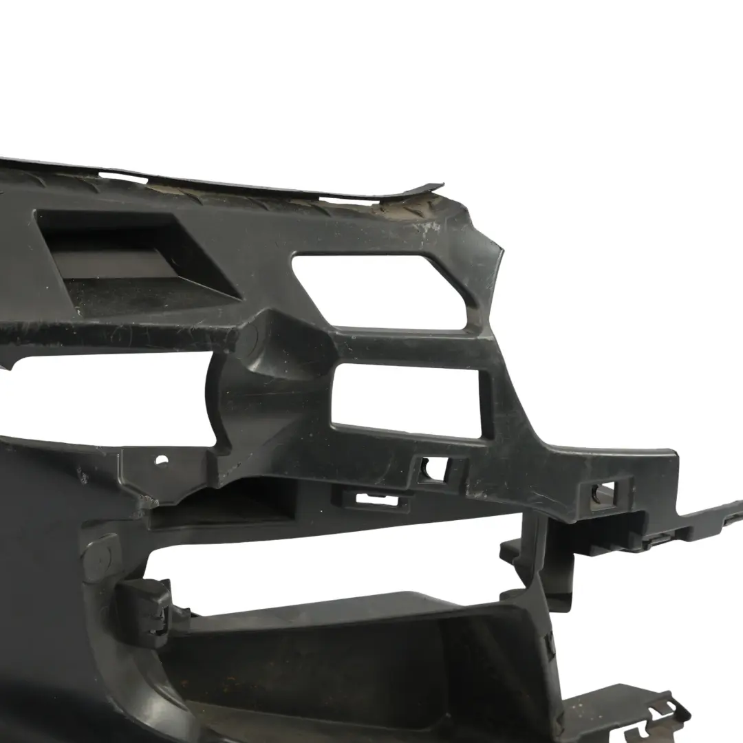 Support De Feu Antibrouillard Avant Droit 8070937 pour BMW F40 à propos du numéro de pièce 8070938 BMW F40 Support De Feu Antibrouillard Avant Droit 8070937 - SKU 8070938 - Numéro de pièce 8070938