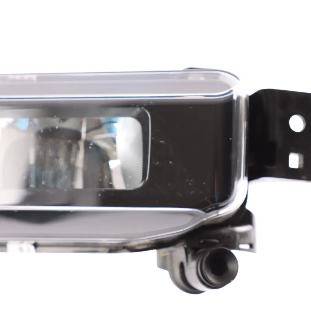 Fog Light Lamp LED Front Right O/S M Sport Bumper to BMW F44 X1 F48 LCI with Part number 8089526 BMW F44 X1 F48 LCI Fog Light Lamp LED Front Right O/S M Sport Bumper - SKU 8089526-1 - Part number 8089526