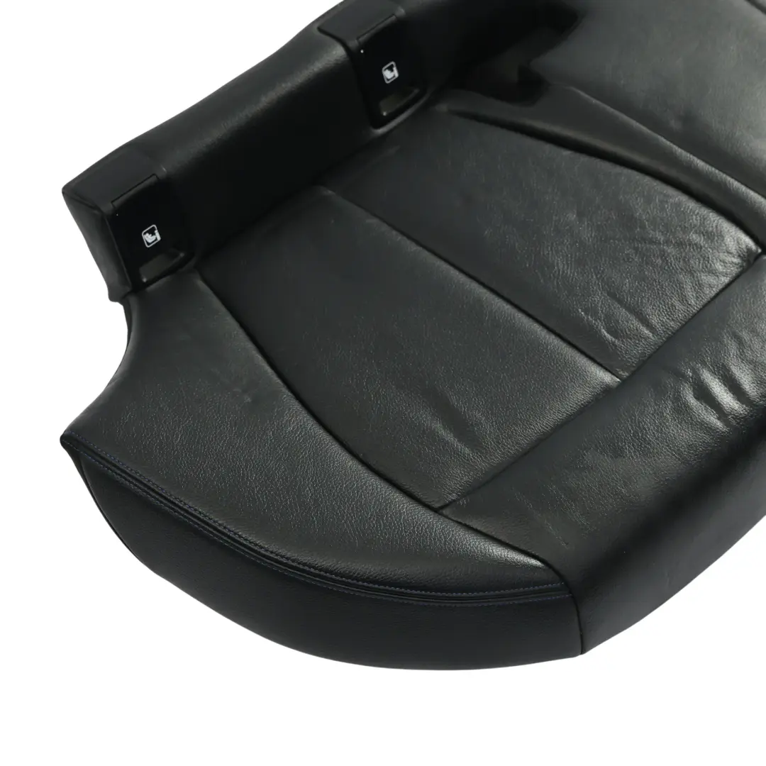 Sedile Posteriore M Sport Panca Divano Interno Pelle Dakota Nero per BMW F44 con numero di parte 8096801 BMW F44 Sedile Posteriore M Sport Panca Divano Interno Pelle Dakota Nero - SKU 8096801 - Numero di parte 8096801