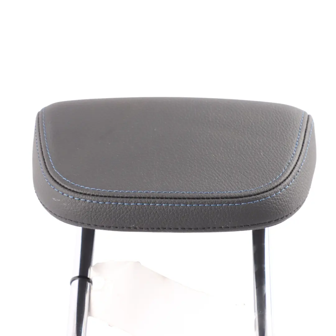 Appuie Tête Arrière En Cuir Noir Avec Coutures Bleues Gauche Droite pour BMW F44 à propos du numéro de pièce 8096808 BMW F44 Appuie Tête Arrière En Cuir Noir Avec Coutures Bleues Gauche Droite - SKU 8096808 - Numéro de pièce 8096808