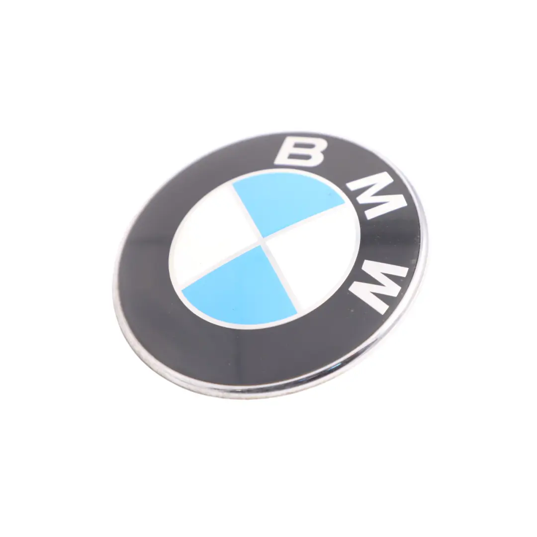Emblemat Maski Bagażnika do BMW E46 X5 E53 E70 E60 E65 E81 E87 E90 E91 o numerze 8132375 BMW E46 X5 E53 E70 E60 E65 E81 E87 E90 E91 Emblemat Maski Bagażnika - SKU 8132375-12 - Numer Części 8132375