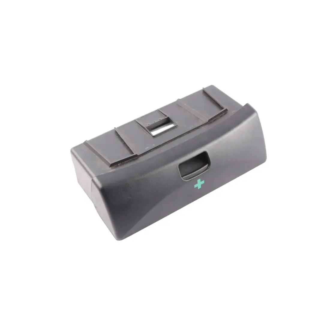 Asiento Montaje Emergencia Botiquín Primeros Auxilios Medic Box para BMW E46 con número de pieza 8267538 BMW E46 Asiento Montaje Emergencia Botiquín Primeros Auxilios Medic Box - SKU 8267538-3 - Número de pieza 8267538