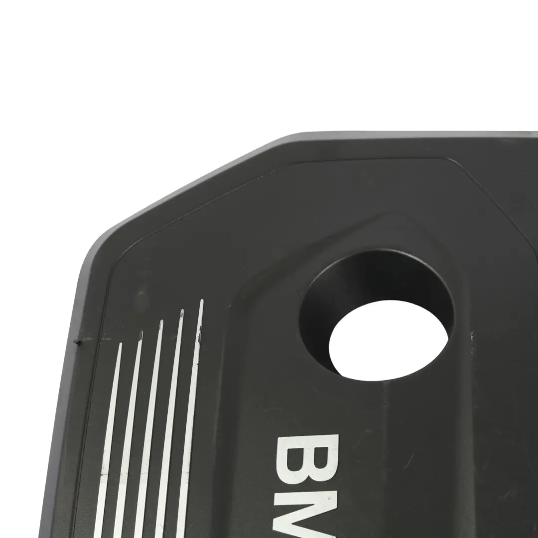 B58 Pokrywa Silnika do BMW F30 F31 F32 F33 F36 LCI G11 G12 Benzyna o numerze 8616573 BMW F30 F31 F32 F33 F36 LCI G11 G12 Benzyna B58 Pokrywa Silnika - SKU 8616573-1 - Numer Części 8616573