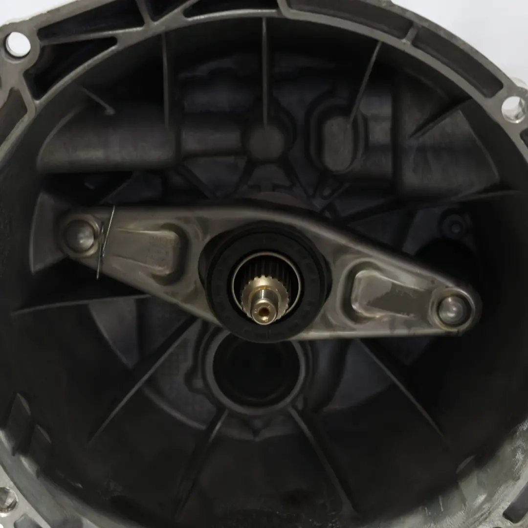 B38 6 Speed Manual Gearbox GS6-17BG Start Stop WARRANTY to BMW F22 F23 F30 F31 with Part number 8637976 BMW F22 F23 F30 F31 B38 6 Speed Manual Gearbox GS6-17BG Start Stop WARRANTY - SKU 8637976 - Part number 8637976