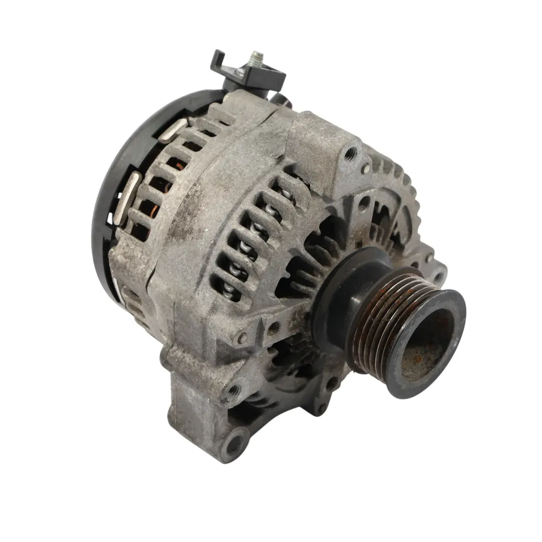 B38 B48 Alternator 180A do BMW F20 F30 F32 o numerze 8645325 BMW F20 F30 F32 B38 B48 Alternator 180A - SKU 8645325-1 - Numer Części 8645325