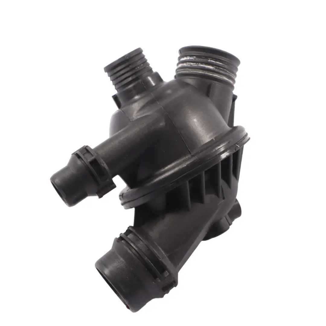 Obudowa Termostat Silnik N43 do BMW E60 E81 E82 E90 E91 E92 E93 o numerze 8671515 BMW E60 E81 E82 E90 E91 E92 E93 Obudowa Termostat Silnik N43 - SKU 8671515 - Numer Części 8671515