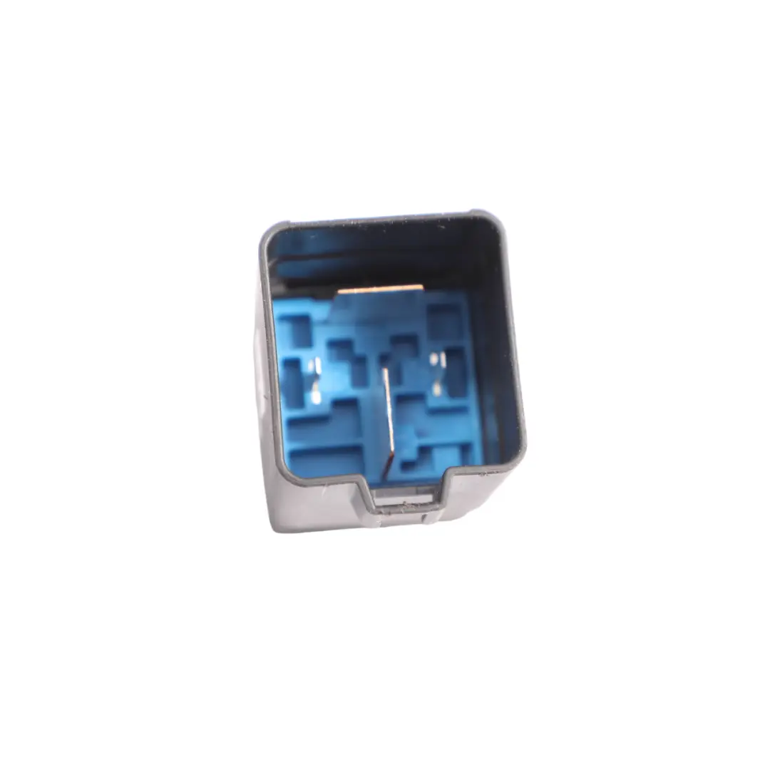 BMW F40 F44 F70 F74 F78 G30 G31 G32 G70 Relay Unit - SKU 8704670 - Part number 8704670