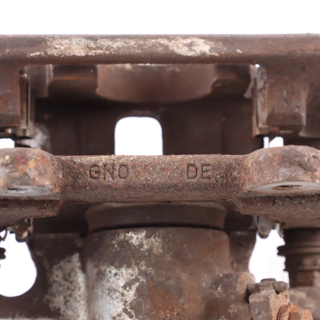 Brake Caliper Housing Carrier Braking Unit Right O/S to Audi A4 B7 Rear with Part number 8E0615424H Audi A4 B7 Rear Brake Caliper Housing Carrier Braking Unit Right O/S - SKU 8E0615424H - Part number 8E0615424H