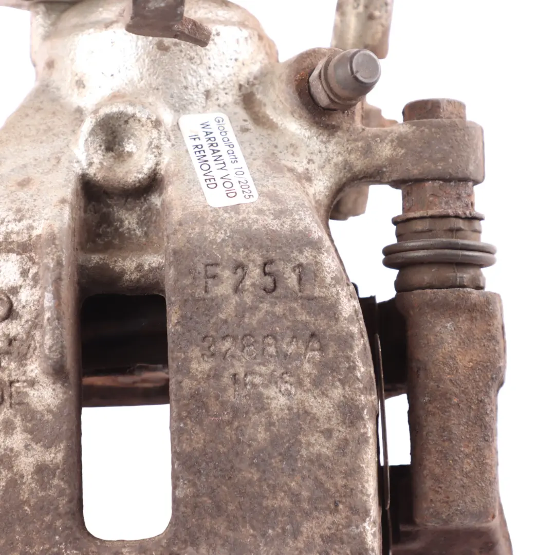 Brake Caliper Housing Carrier Braking Unit Right O/S to Audi A4 B7 Rear with Part number 8E0615424H Audi A4 B7 Rear Brake Caliper Housing Carrier Braking Unit Right O/S - SKU 8E0615424H - Part number 8E0615424H