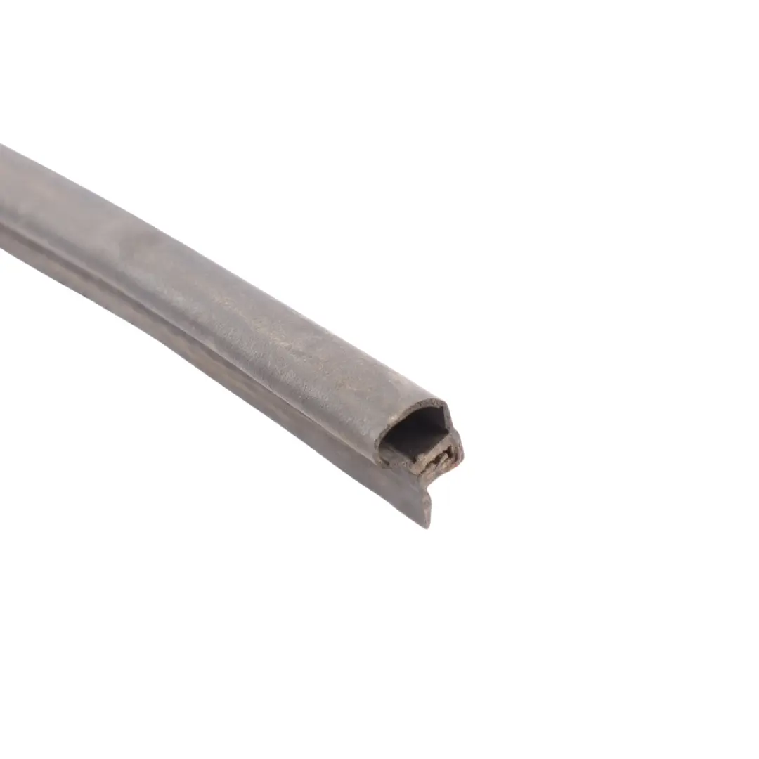 Audi A4 B7 Joint Étanchéité Caoutchouc Sous Capot Avant - SKU 8E0823731D - Numéro de pièce 8E0823731D