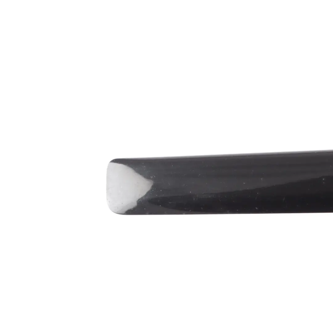 Baguette Moulure Porte Avant Droite Noir Phantom Z9Y pour Audi A4 B7 à propos du numéro de pièce 8E0853954 Audi A4 B7 Baguette Moulure Porte Avant Droite Noir Phantom Z9Y - SKU 8E0853954-PHB - Numéro de pièce 8E0853954