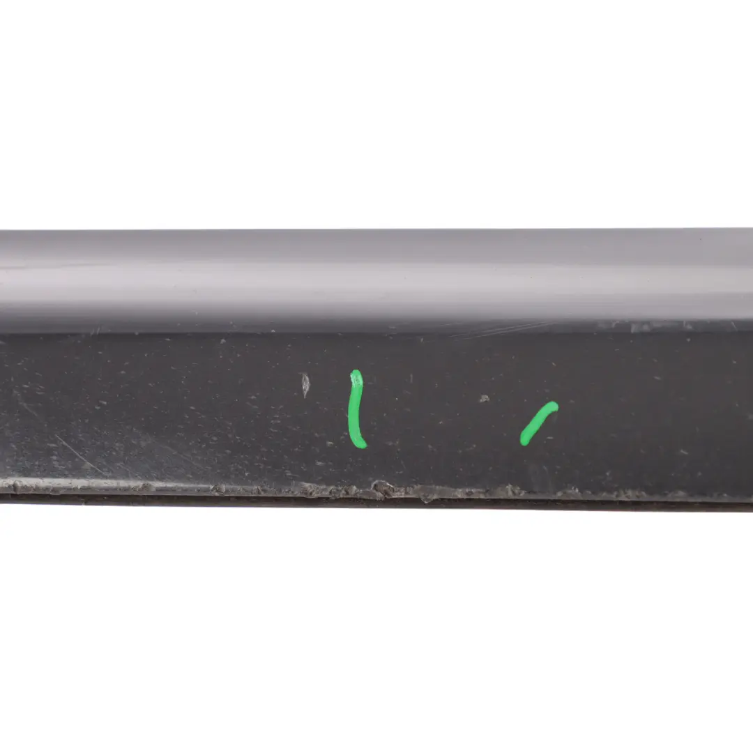 Moulure Garniture Porte Avant Droite Noir Phantom Z9Y pour Audi A4 B7 8E à propos du numéro de pièce 8E0853960C Audi A4 B7 8E Moulure Garniture Porte Avant Droite Noir Phantom Z9Y - SKU 8E0853960C-PHB - Numéro de pièce 8E0853960C