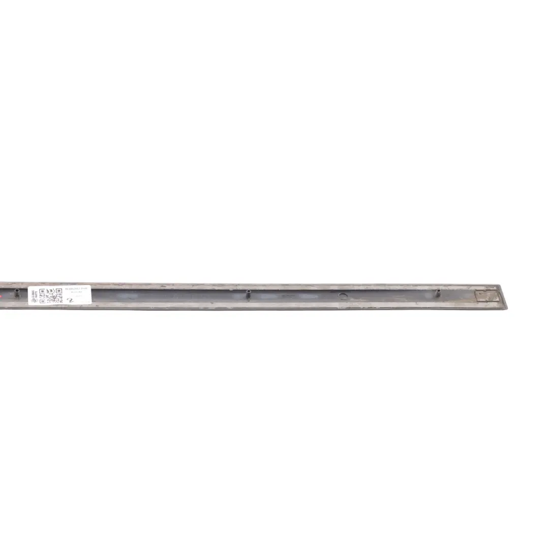 Moulure Porte Arrière Gauche S-Line Noir Phantom Z9Y pour Audi A4 B7 à propos du numéro de pièce 8E0853963 Audi A4 B7 Moulure Porte Arrière Gauche S-Line Noir Phantom Z9Y - SKU 8E0853963-PHB - Numéro de pièce 8E0853963