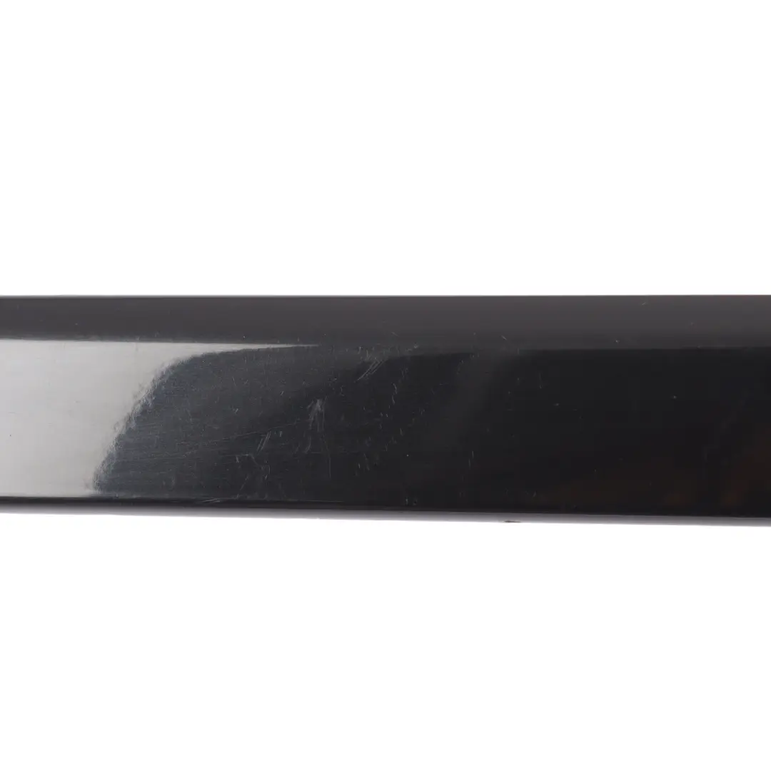 Türleiste Hinten S Line Rechts Phantomschwarz Z9Y für Audi A4 B7 mit Teilenummer 8E0853964 Audi A4 B7 Türleiste Hinten S Line Rechts Phantomschwarz Z9Y - SKU 8E0853964-PHB - Teilenummer 8E0853964